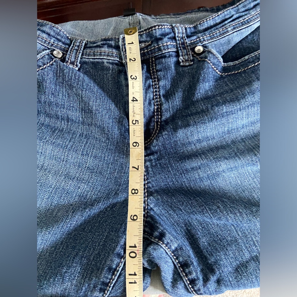 Nine West ladies jeans size 12 / 31 rhinestone pockets - Picture 7 of 8
